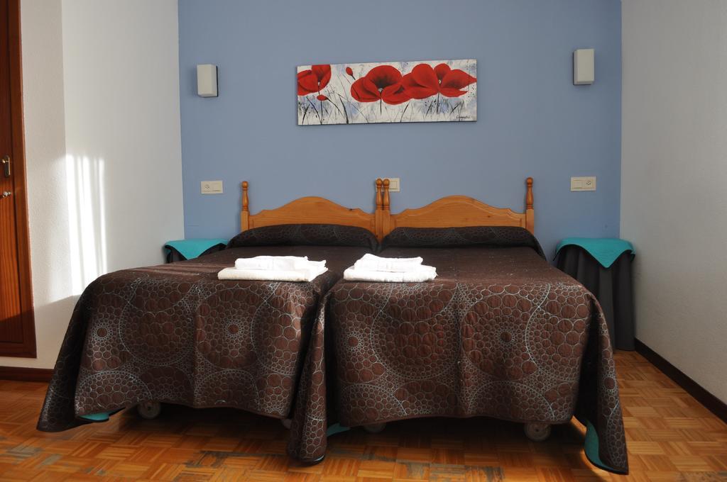 נבאלנו Hostal La Tablada מראה חיצוני תמונה
