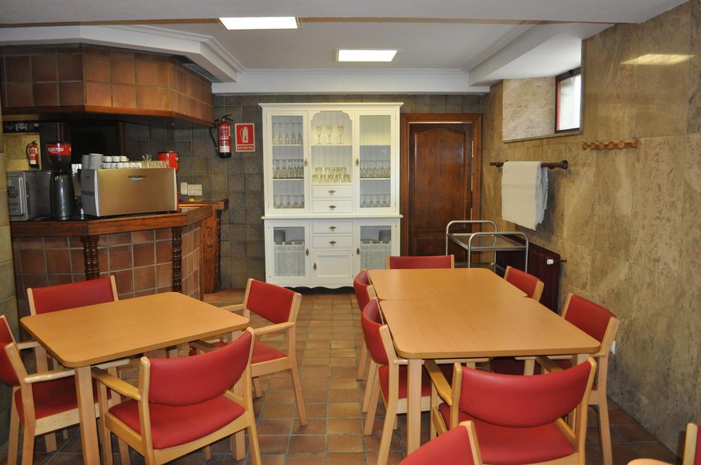 נבאלנו Hostal La Tablada מראה חיצוני תמונה