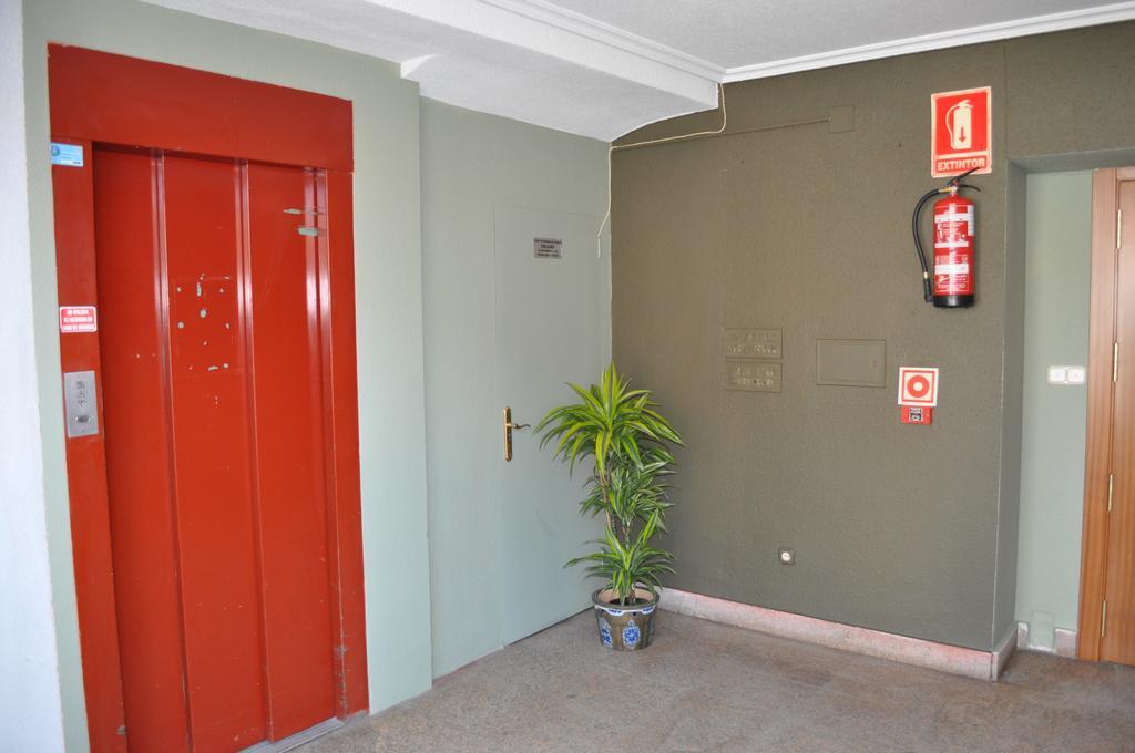 נבאלנו Hostal La Tablada מראה חיצוני תמונה