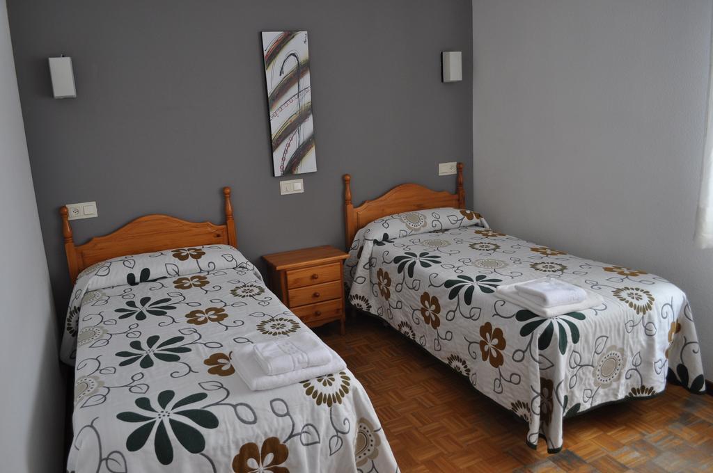 נבאלנו Hostal La Tablada חדר תמונה