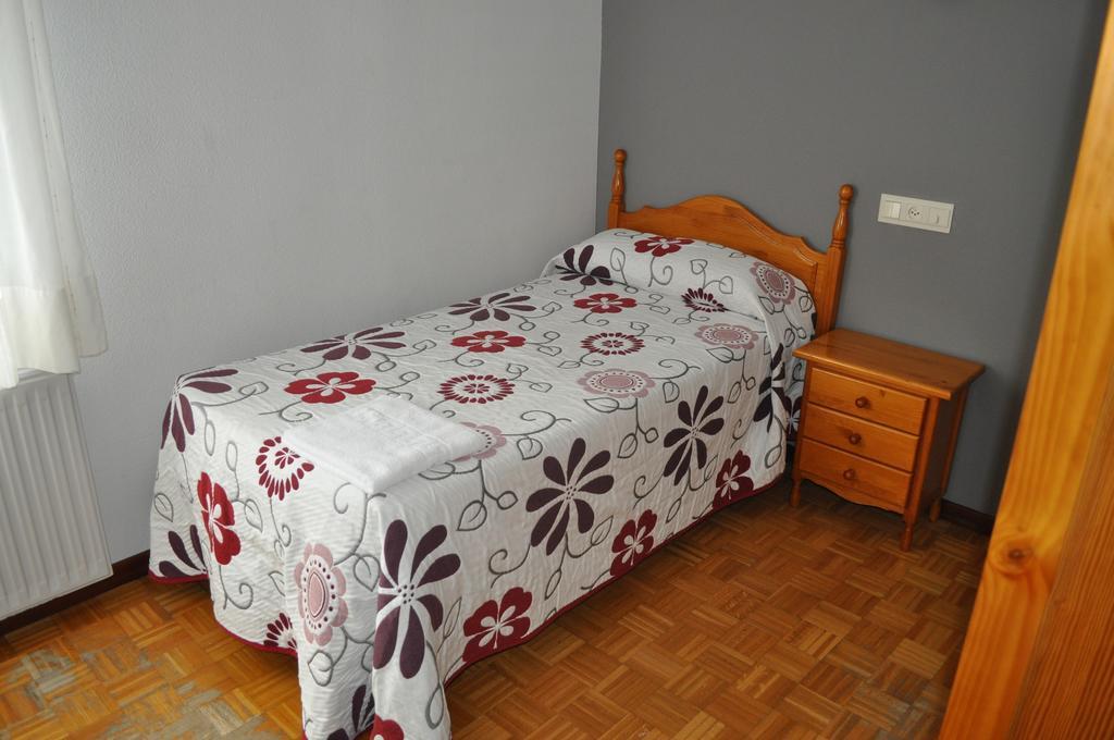 נבאלנו Hostal La Tablada חדר תמונה