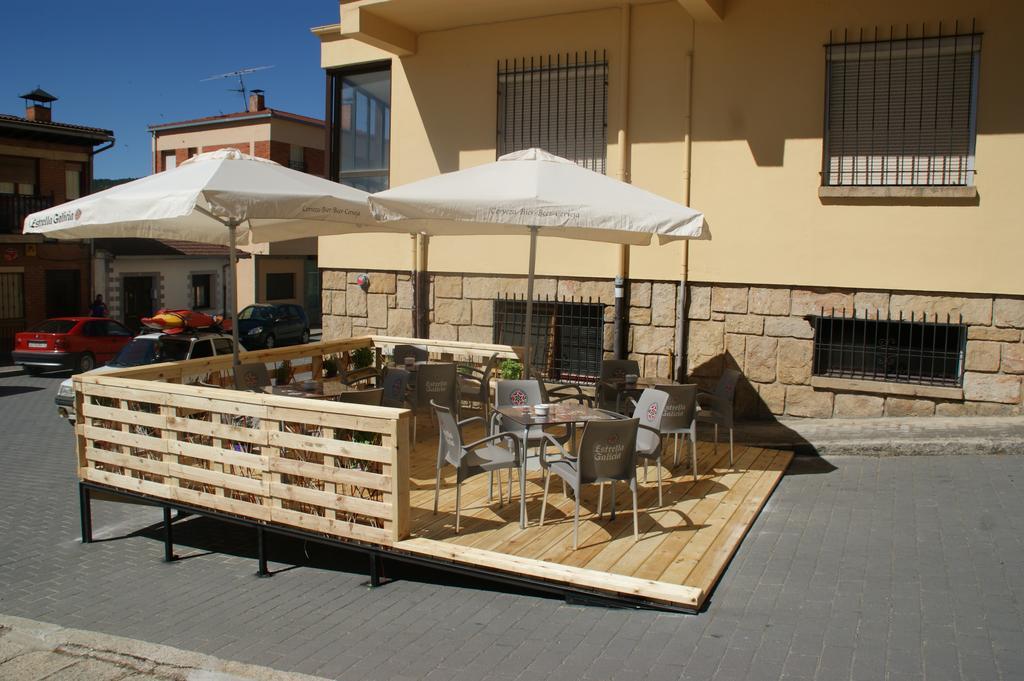 נבאלנו Hostal La Tablada מראה חיצוני תמונה